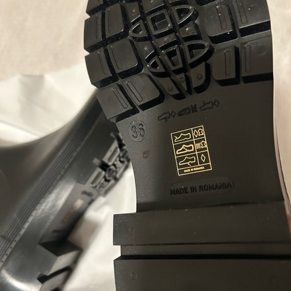 jimmy choo boots - Picture 2 of 4